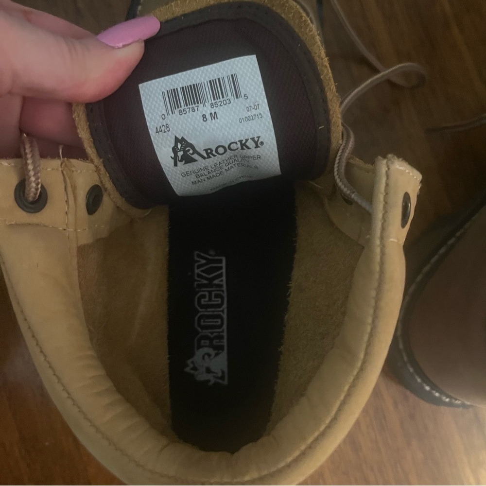 Rocky boots for women size 8. Suede, leather. Gently worn. - Picture 9 of 10